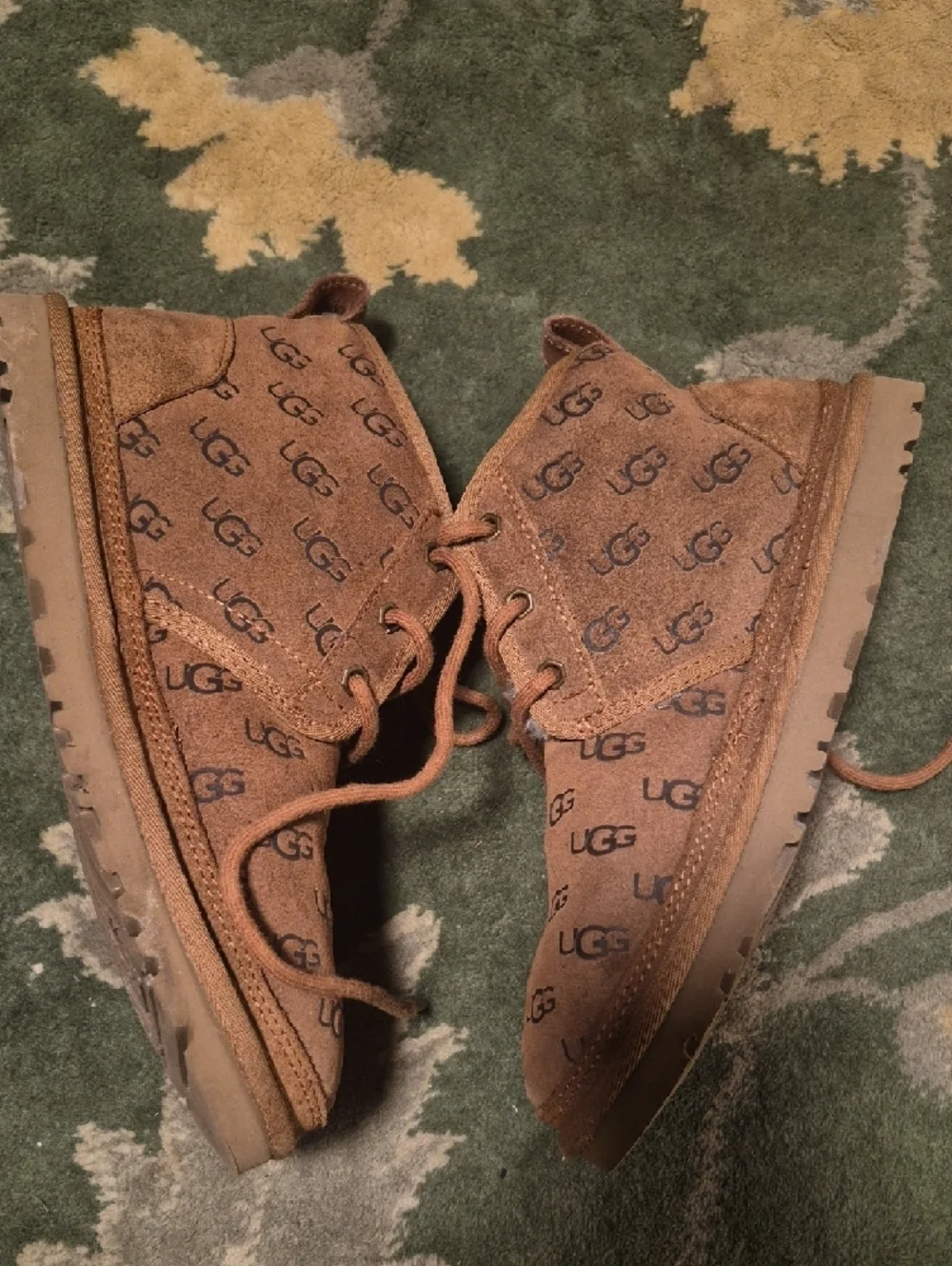 UGG Kids Chestnut Suede Logo Ankle Boots